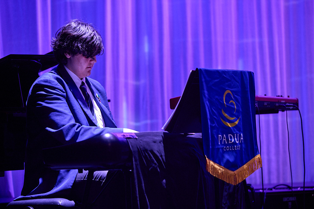 1 S4 A3709 Spring Gala 24 web