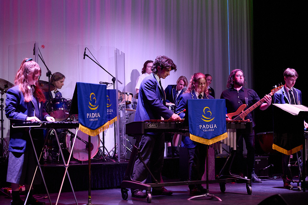1 S4 A4000 Spring Gala 24 web