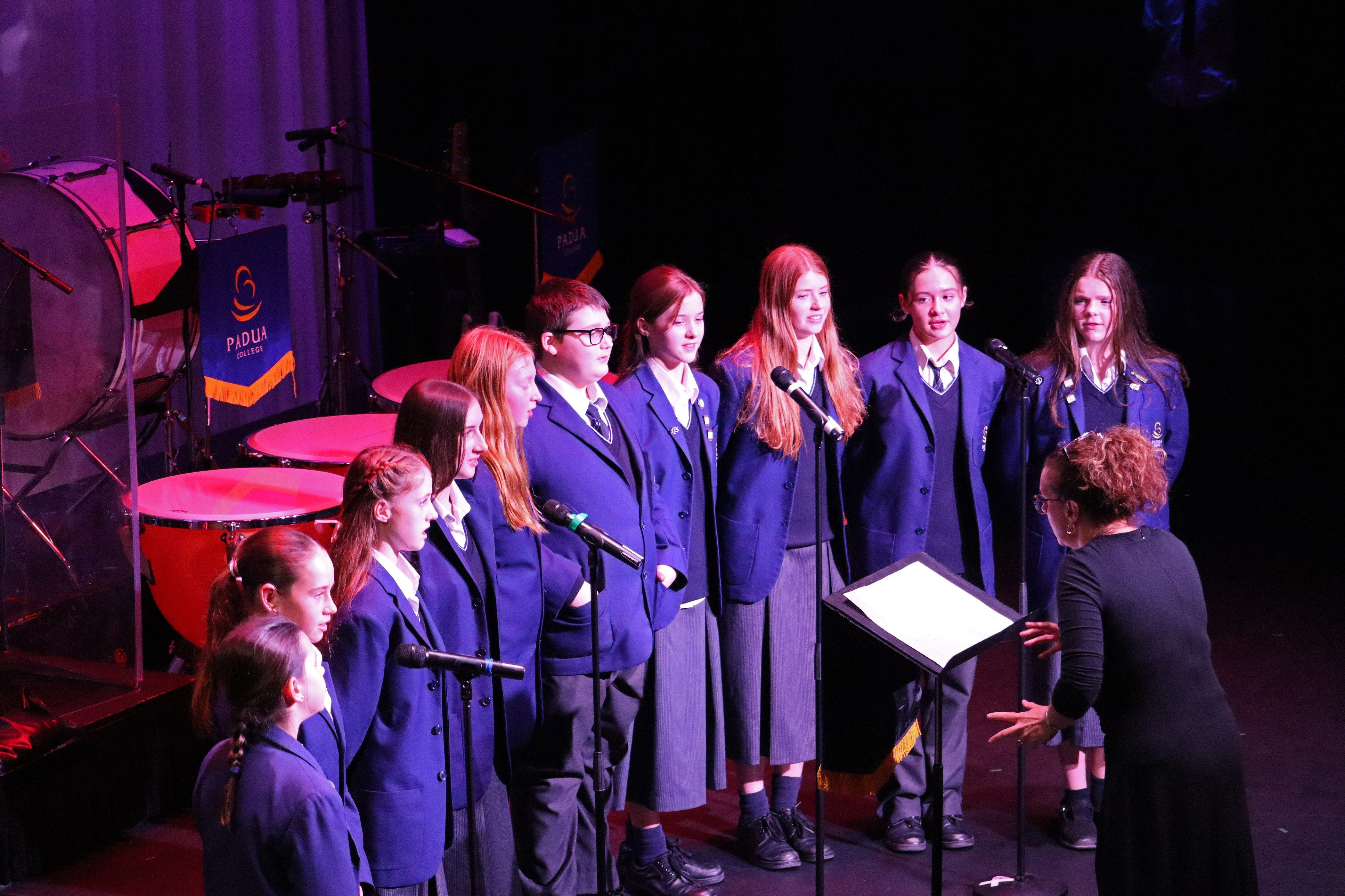 Chanson Singers 2