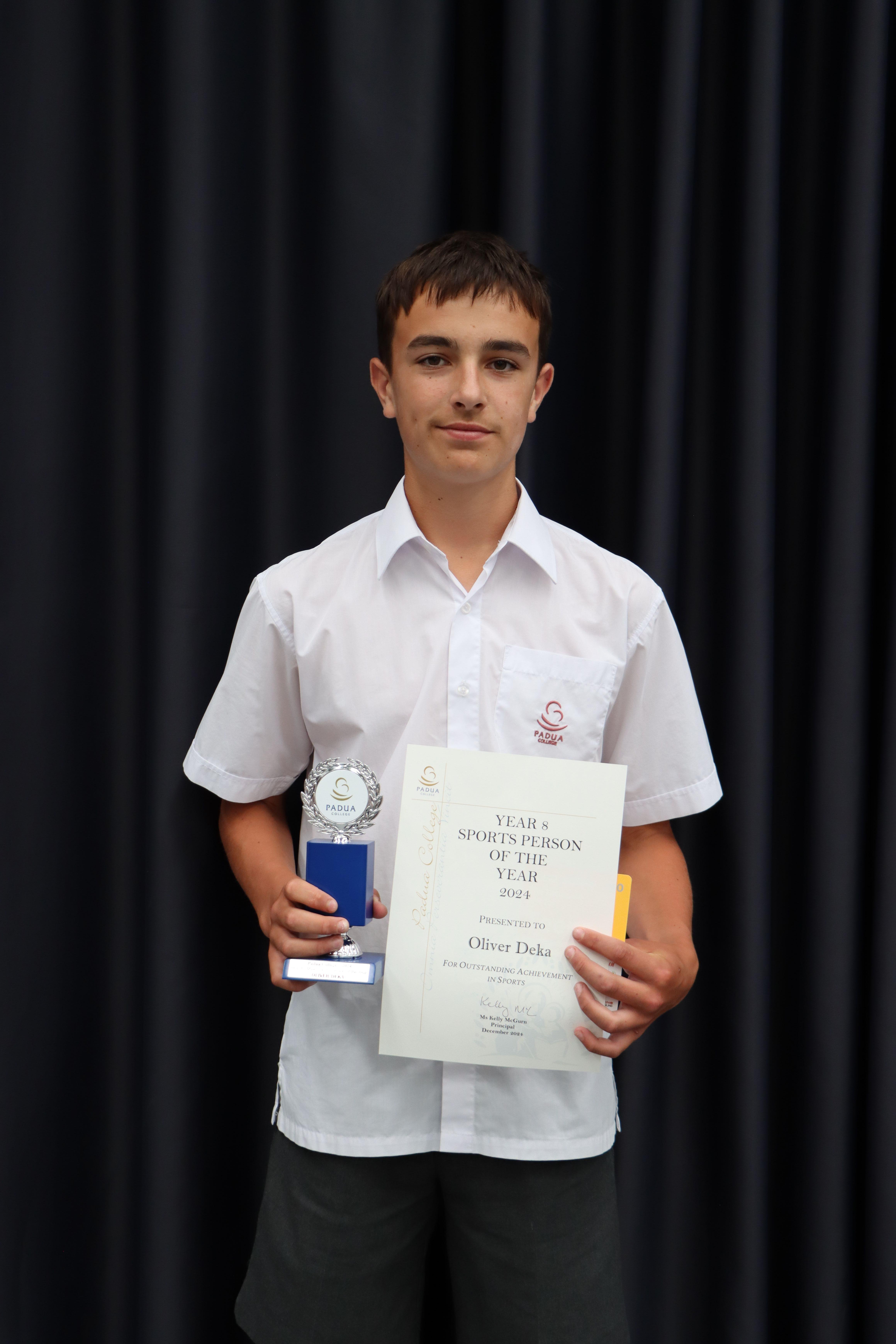 IMG 1558 Year 8 Sportsperson of the Year Award