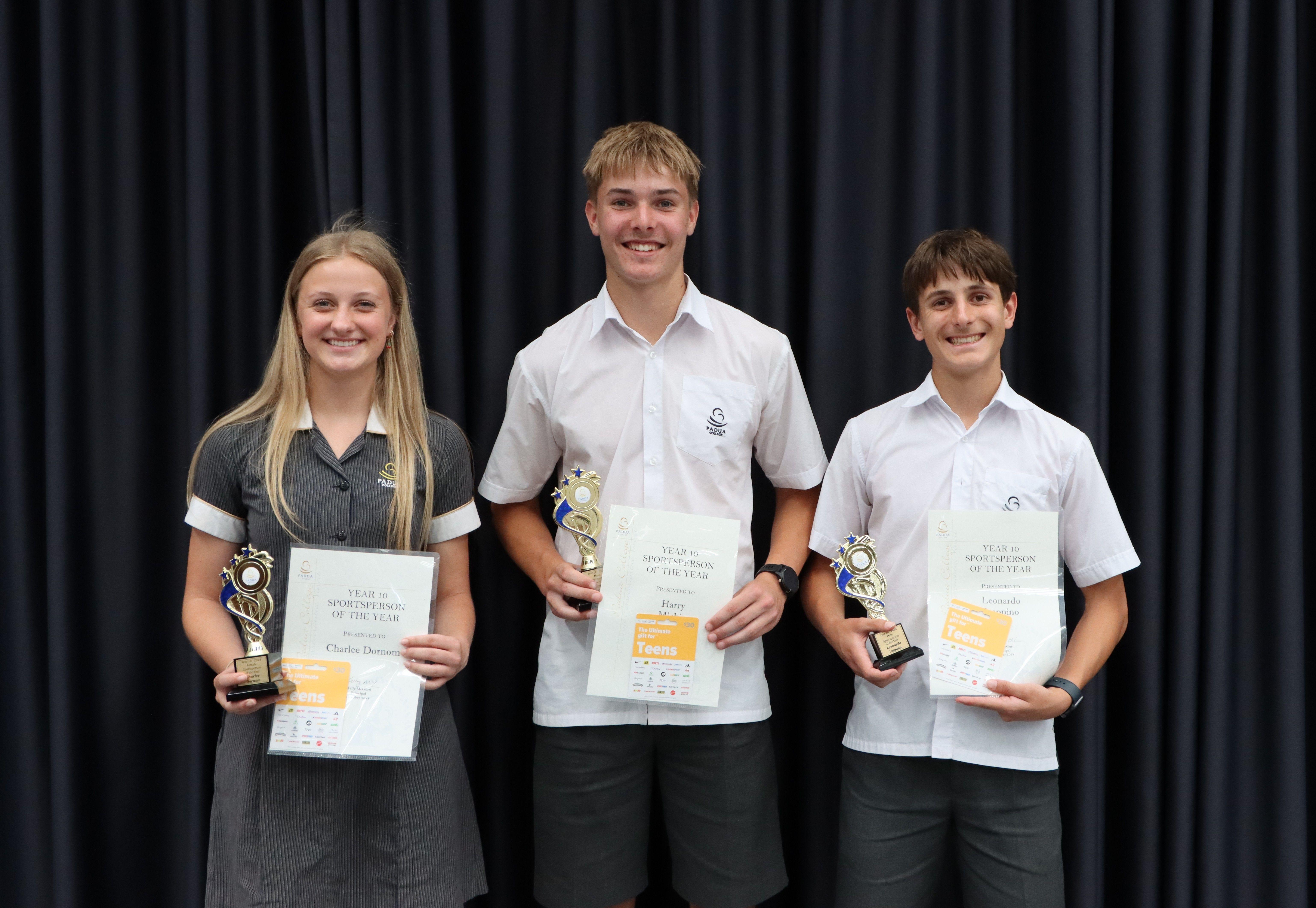 IMG 1700 Sportsperson of the Year Award Year 10