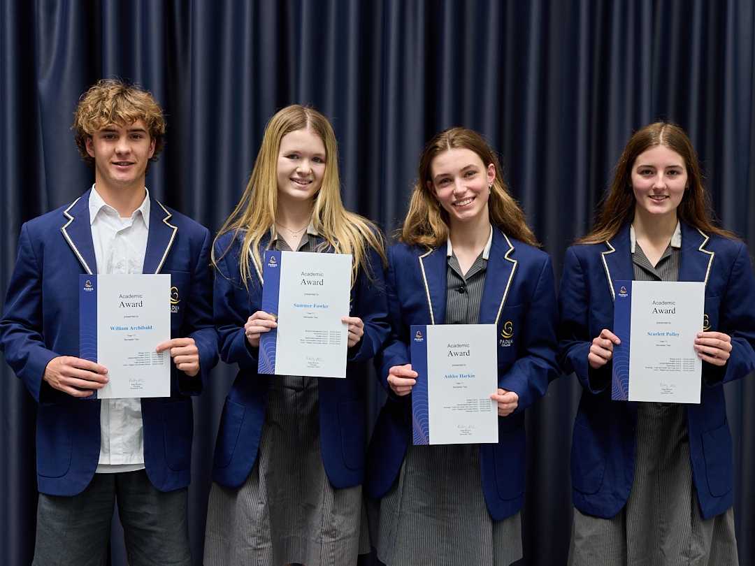 M Snr Sem2 Awards insta098 A9356