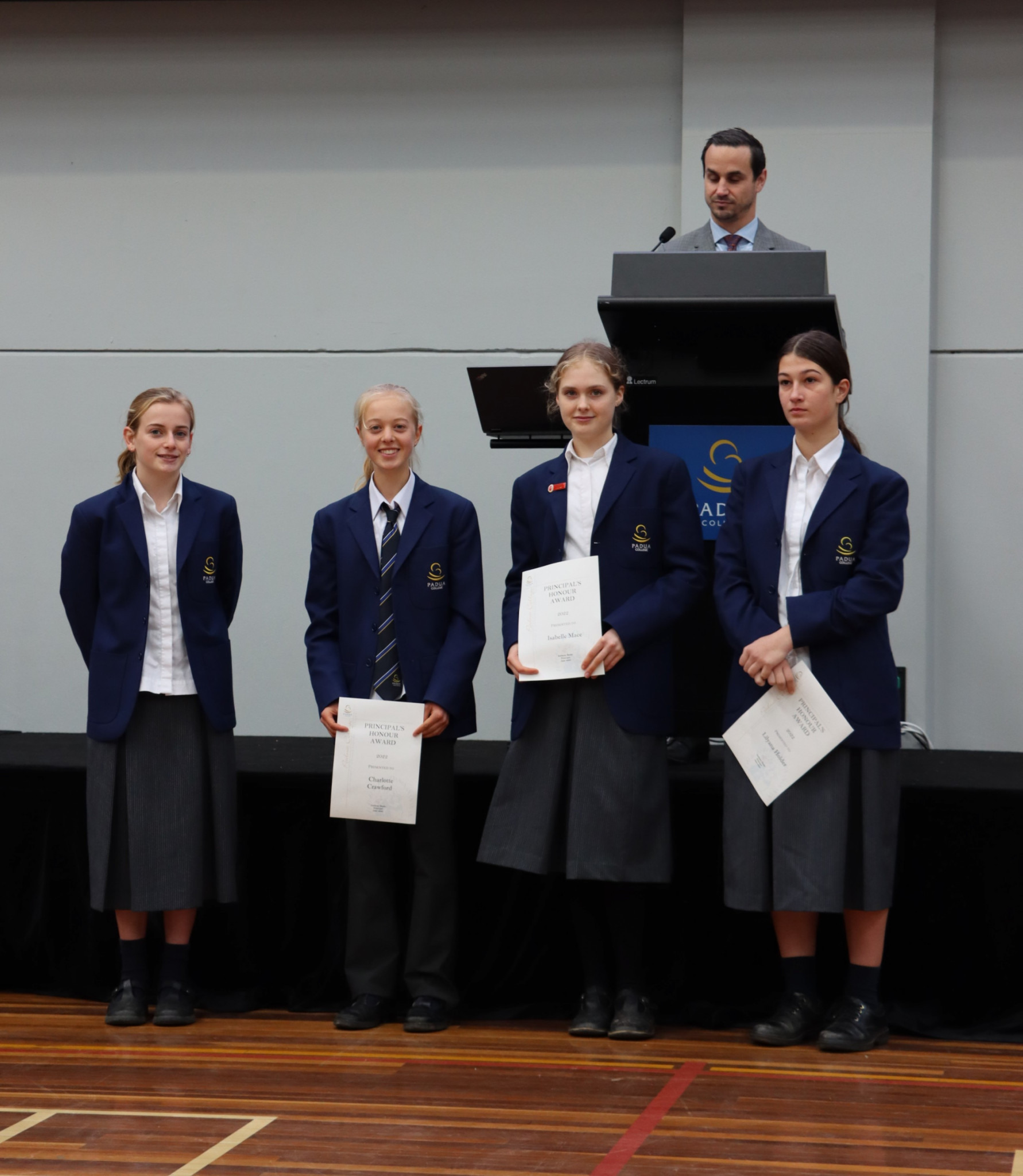 Midyear Awards Assembly 2022 12