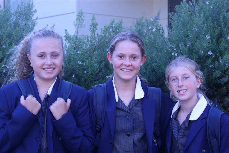 Rosebud Photos of Year 7 first day 4