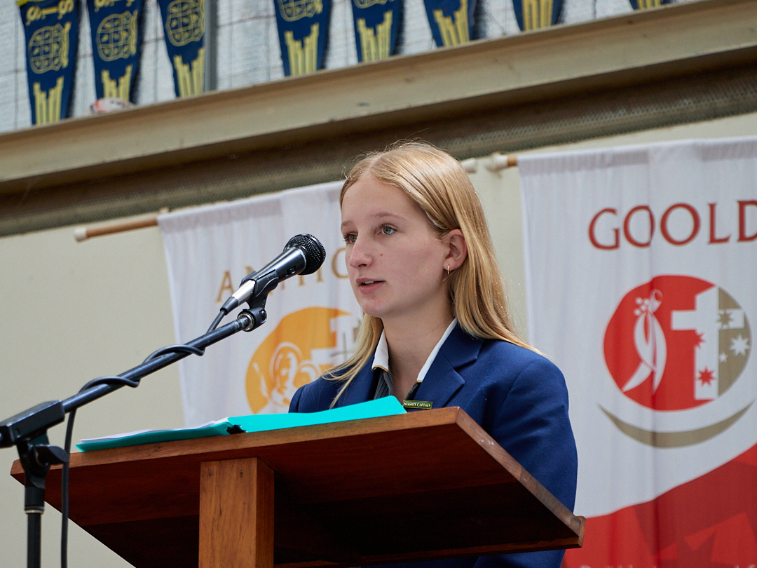 R Sem2 Awards insta IMG 9115