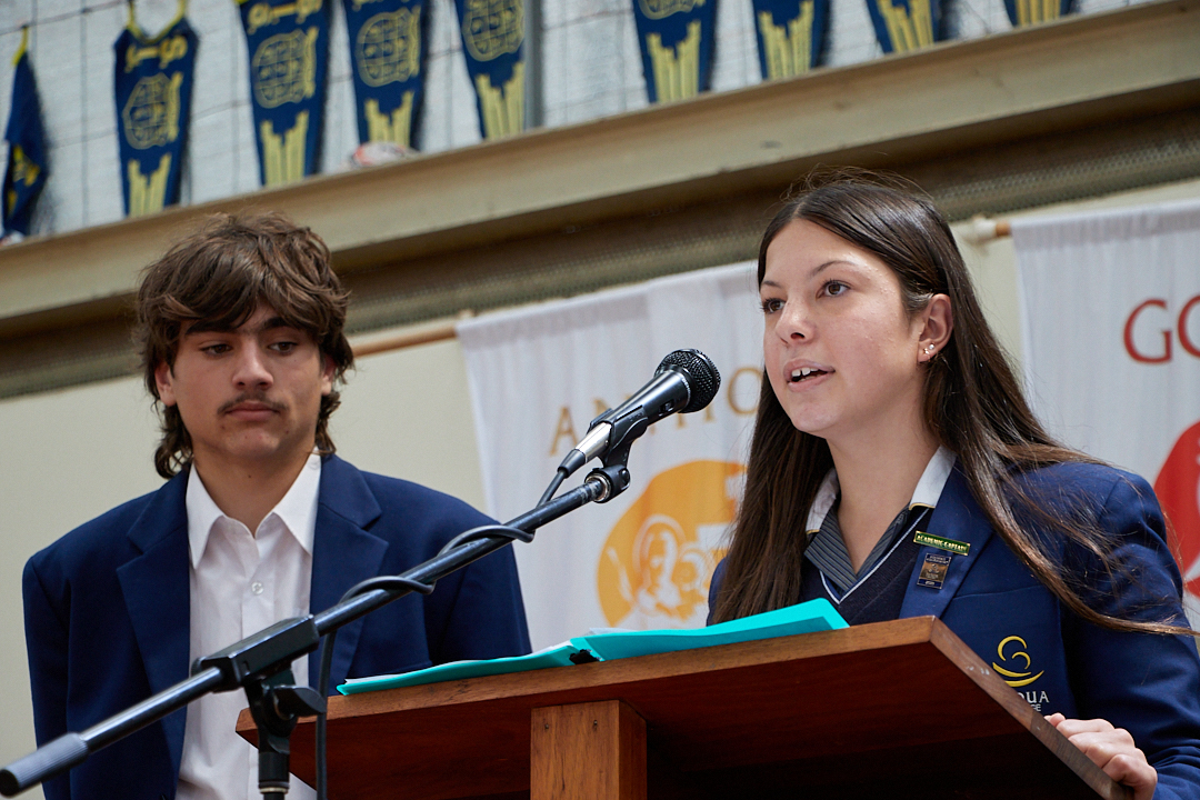 R Sem2 Awards insta IMG 9118