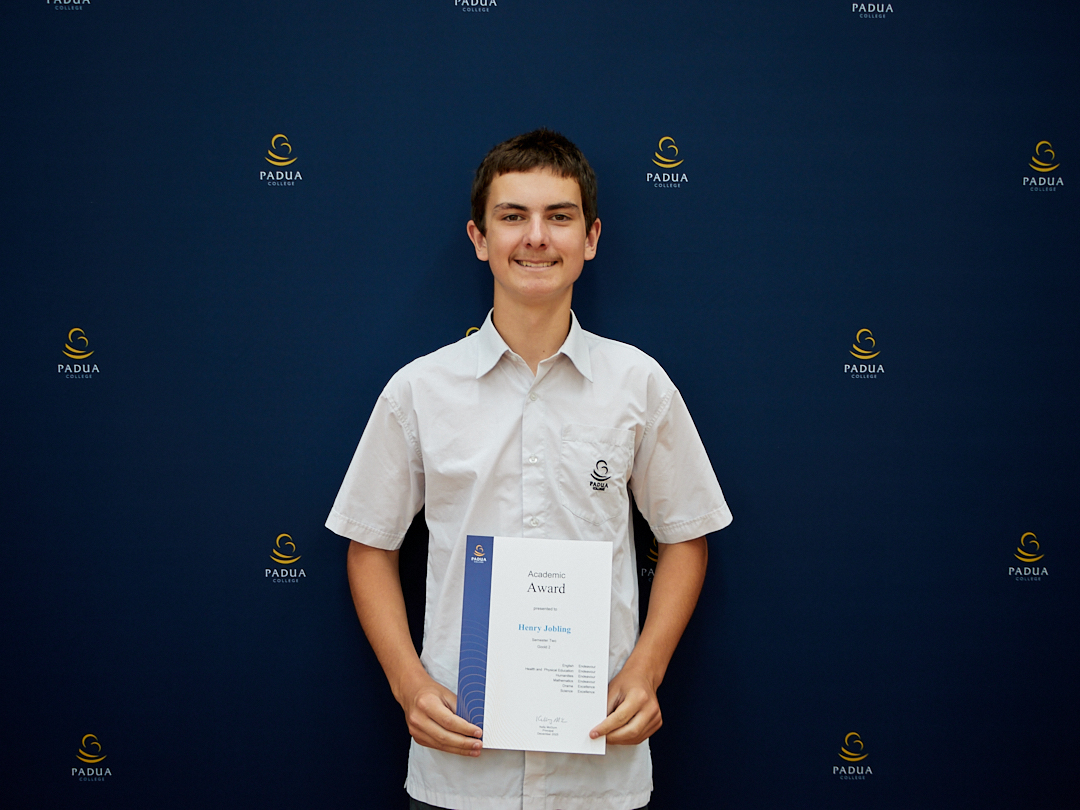 R Sem2 Awards insta IMG 9140