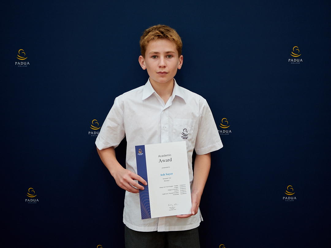 R Sem2 Awards insta IMG 9141