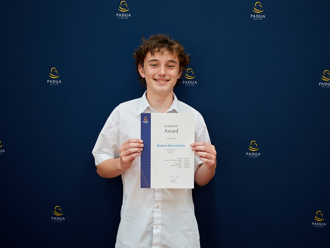 R Sem2 Awards insta IMG 9144