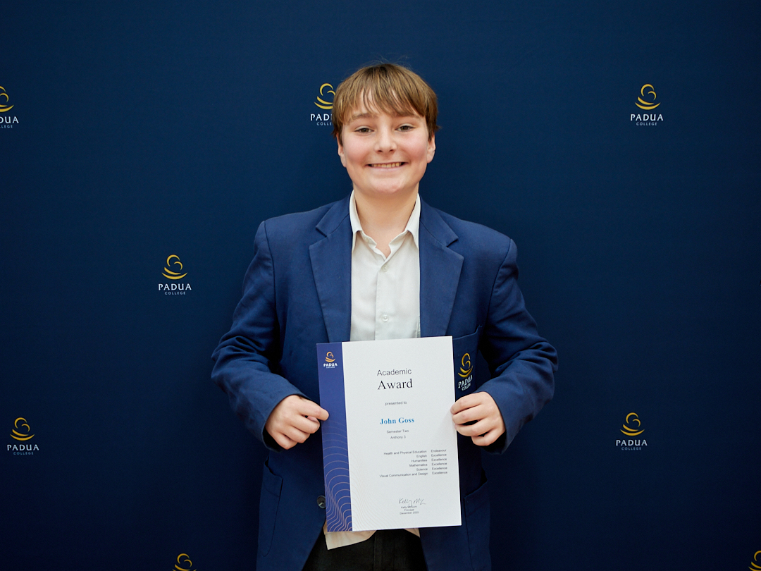 R Sem2 Awards insta IMG 9146