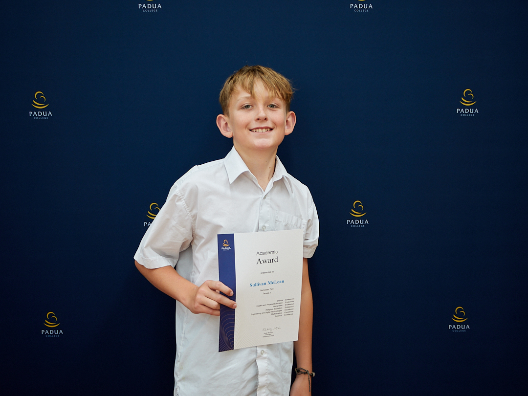 R Sem2 Awards insta IMG 9155