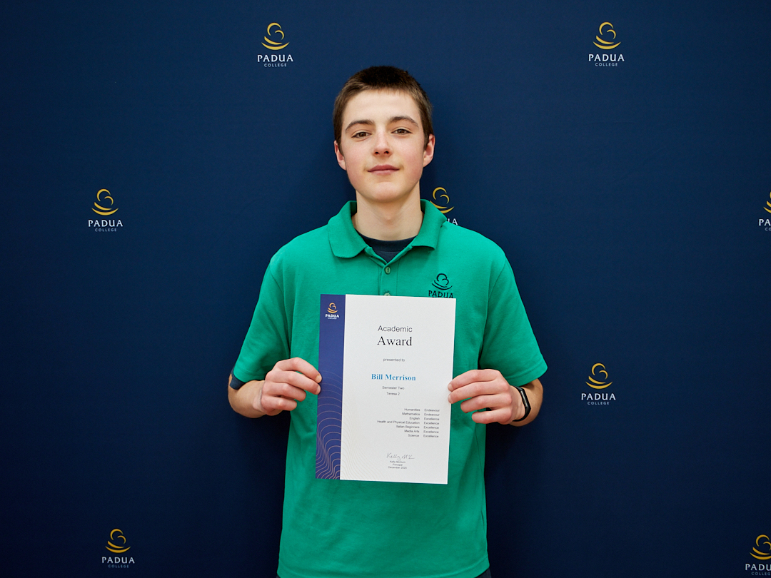 R Sem2 Awards insta IMG 9164