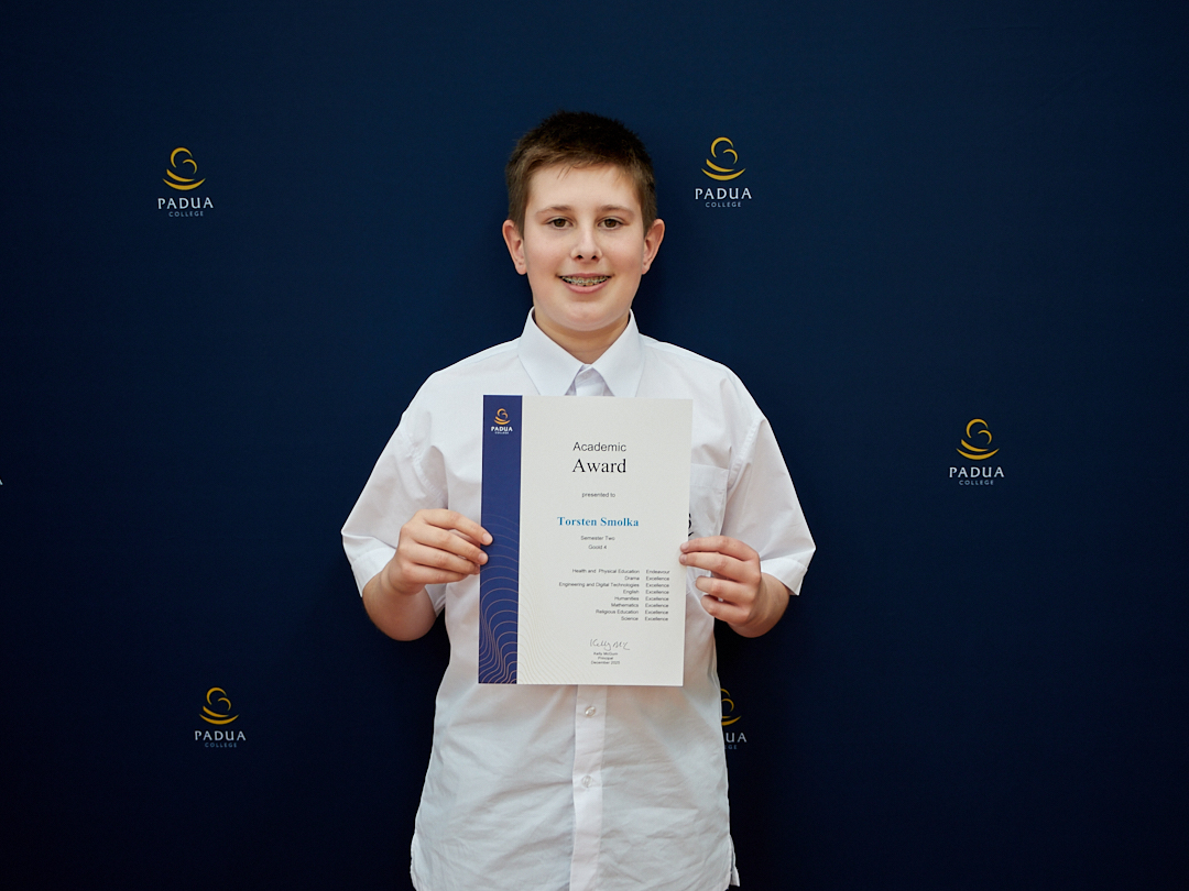 R Sem2 Awards insta IMG 9166