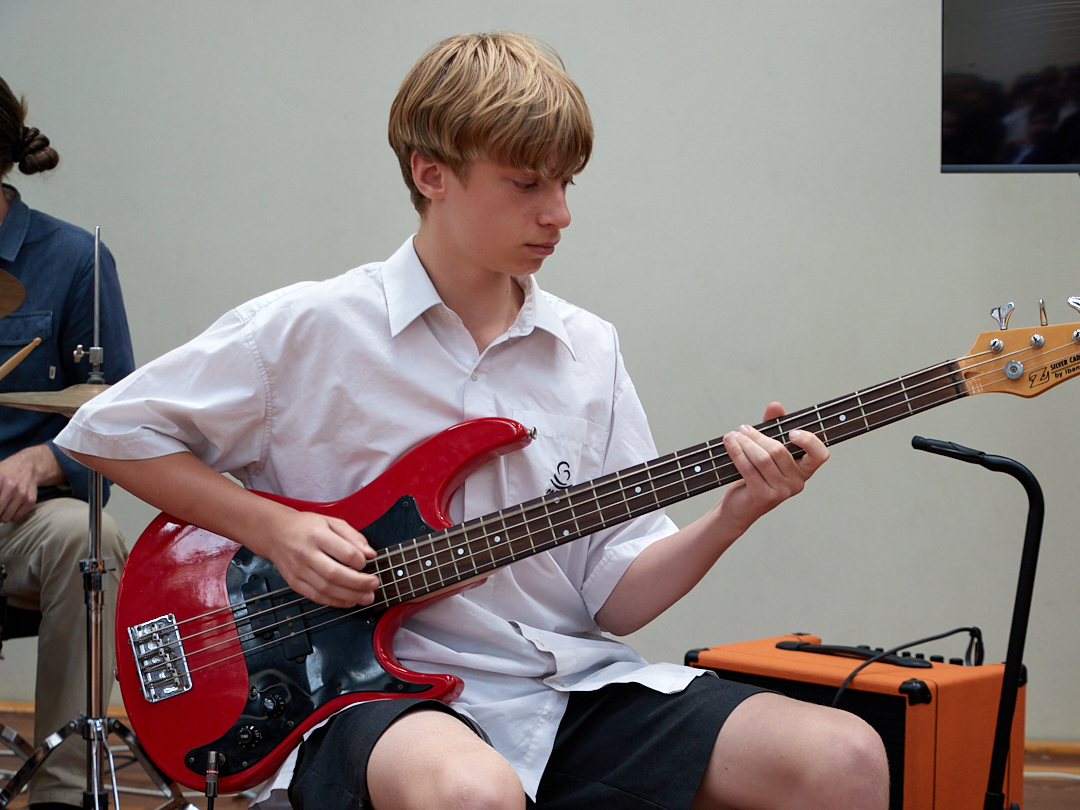 R Sem2 Awards insta IMG 9212