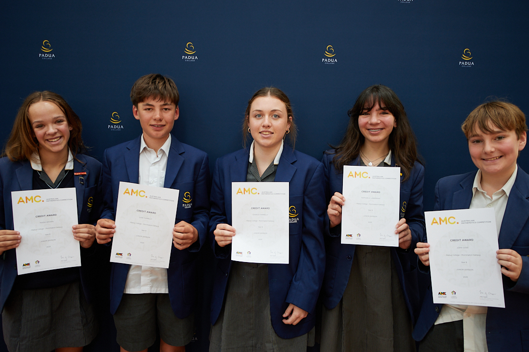 R Sem2 Awards insta IMG 9222