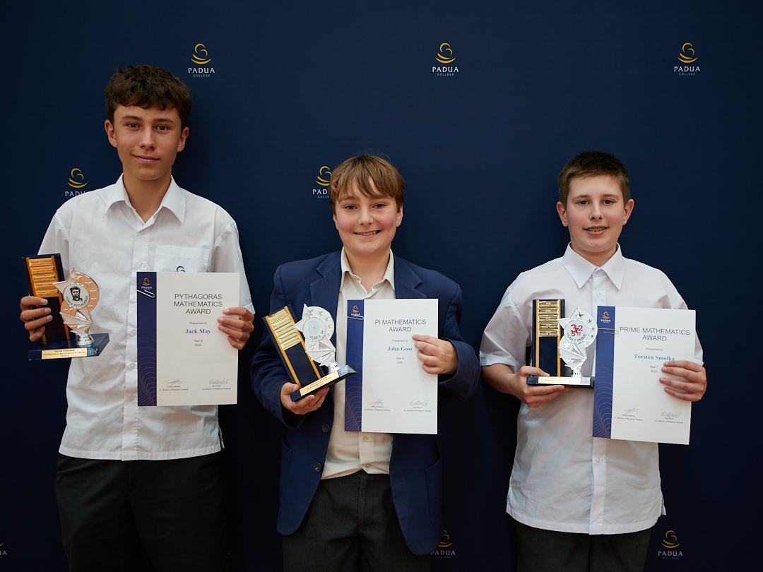 R Sem2 Awards insta IMG 9226