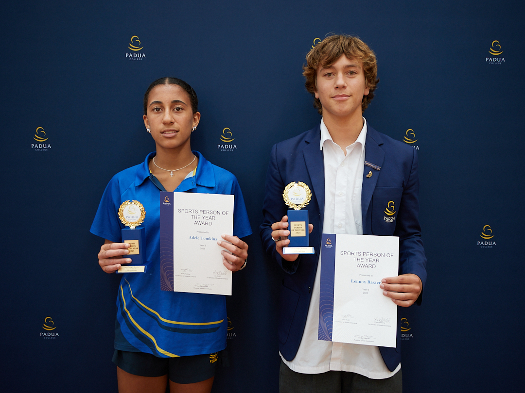 R Sem2 Awards insta IMG 9235