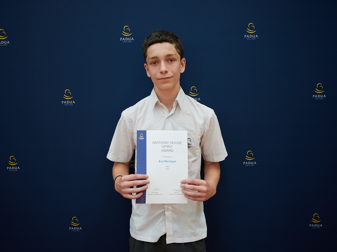 R Sem2 Awards insta IMG 9240