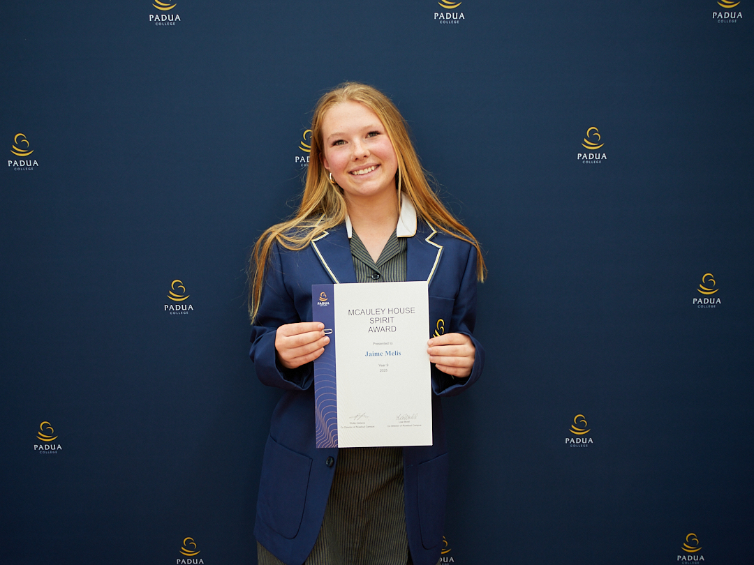 R Sem2 Awards insta IMG 9242