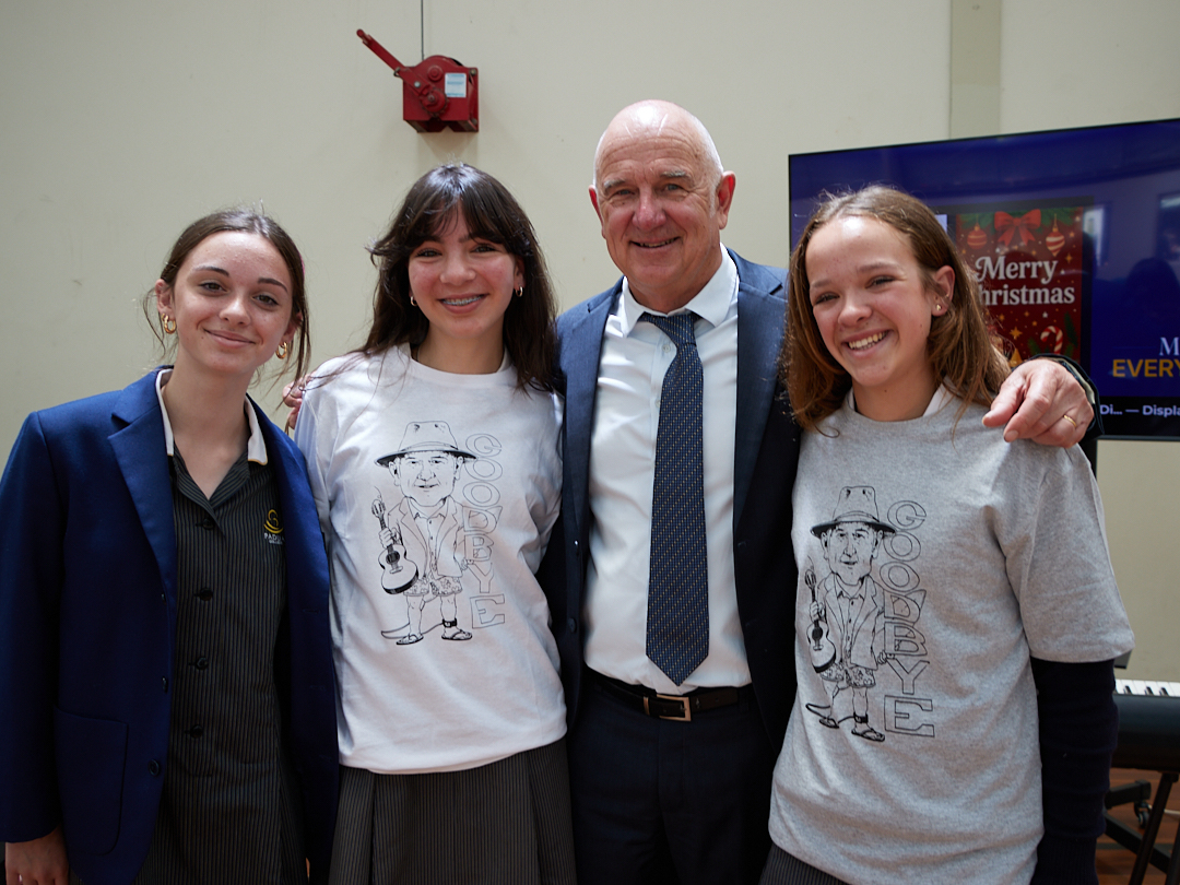 R Sem2 Awards insta IMG 9281