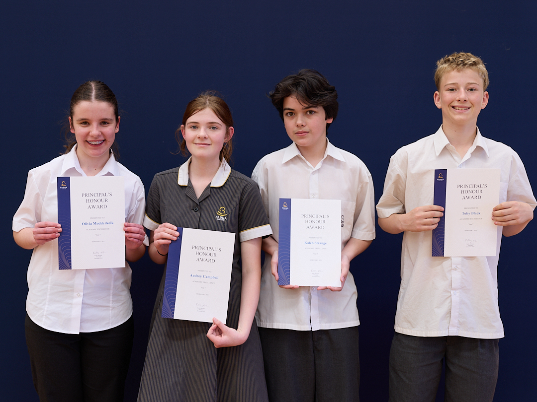 T Sem2 Awards insta098 A9542