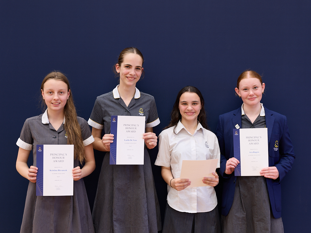 T Sem2 Awards insta098 A9544