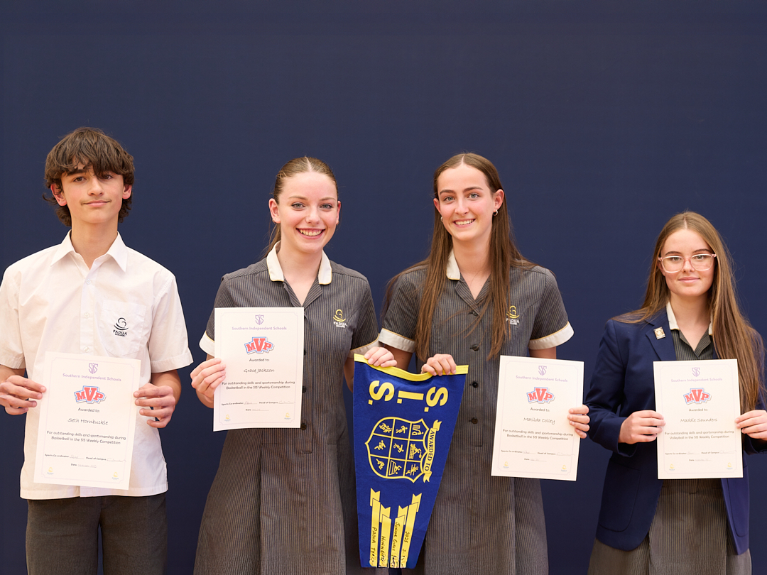 T Sem2 Awards insta098 A9586